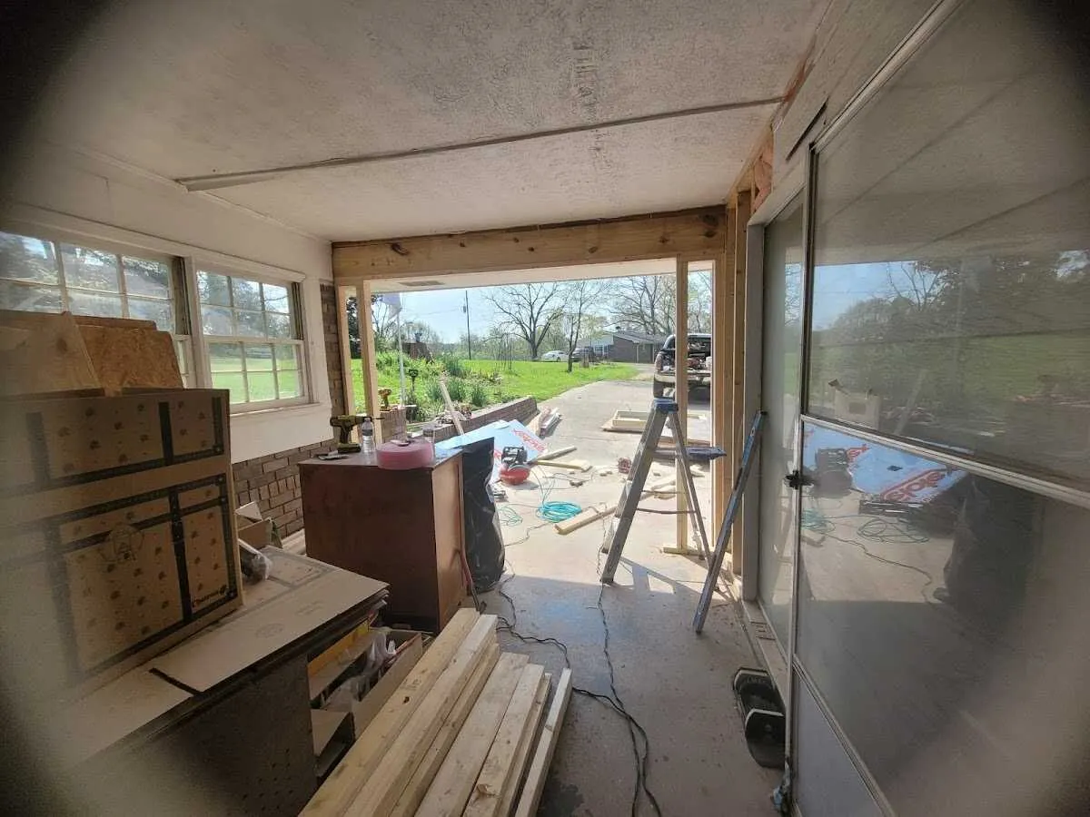 Air movers and dehumidifier for Drying & Dehumidification in Sparks